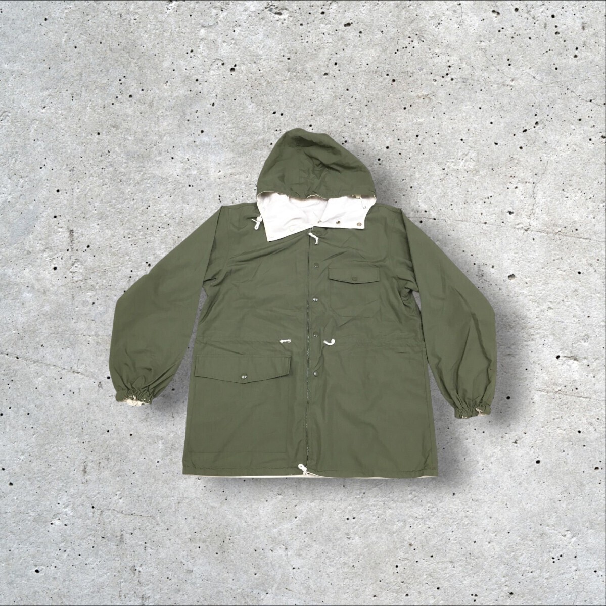 自衛隊! 古着! ウルトラレア!旧型防寒外皮パーカー上下!ほぼ新品!売店購入品です ミリタリー カーキ 防寒外衣_画像1