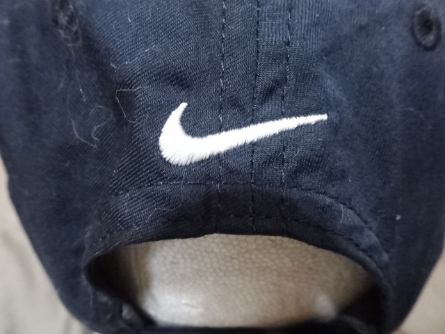 激レア USA購入 ナイキ【NIKE】製 【HERITAGE86】【DRI FIT】【LIONS LACROSSE】 スウォッシュ ロゴ刺繍入り キャップ ブラック 中古良品_画像6