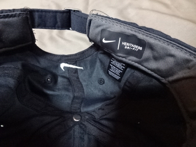 激レア USA購入 ナイキ【NIKE】製 【HERITAGE86】【DRI FIT】【LIONS LACROSSE】 スウォッシュ ロゴ刺繍入り キャップ ブラック 中古良品_画像8
