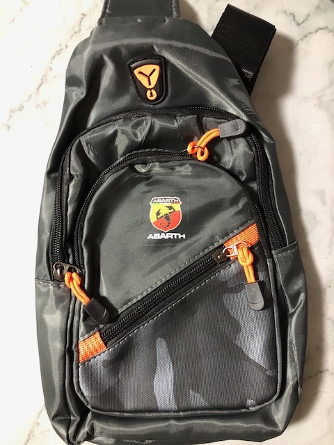 アバルト サソリ スコーピオン ABARTHロゴ グレー 迷彩軽量ボディーバッグ 595 500 695 124 スパイダー_画像1