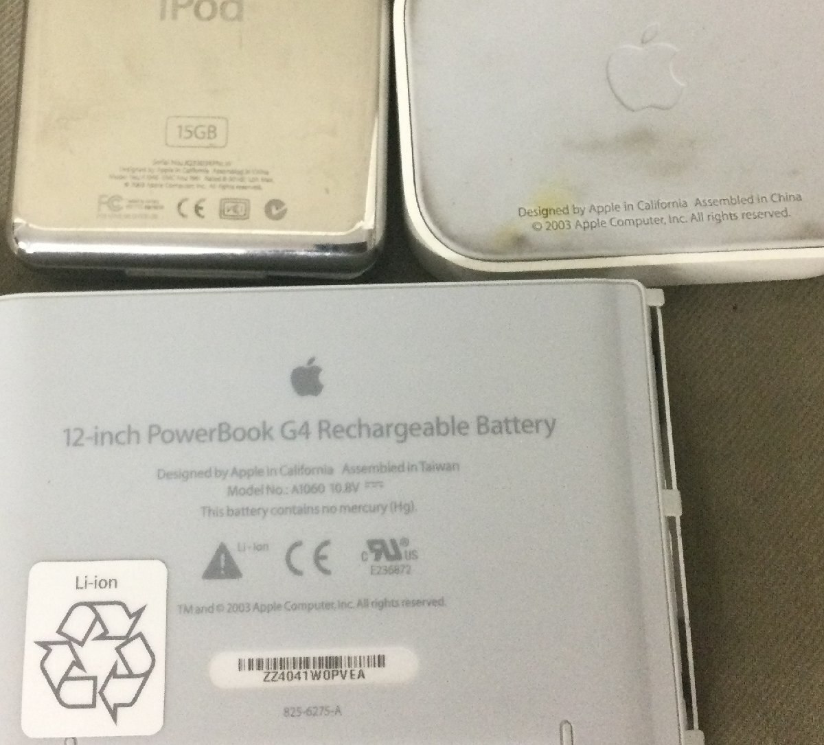 ★５６―００１★PC関連機器　apple製品 色々まとめ PowerBook G4バッテリー/iPod/ケーブル類/電源アダプタなど ジャンク品 動作不明[60]_画像4