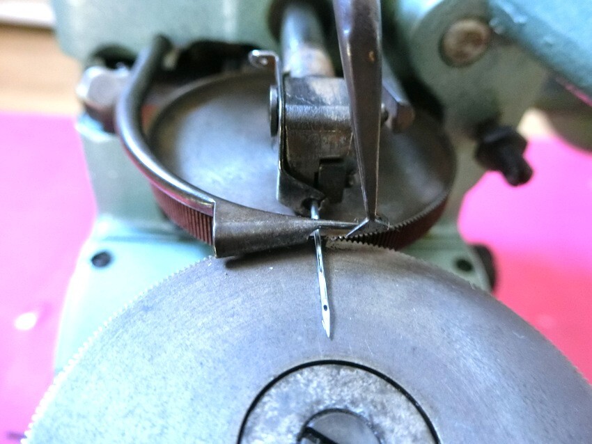 一律送料有 カップシーマーミシン TREASURE FS-763 トレジャー 工業用ミシン ハンドクラフト 特殊ミシン 【I106】_画像10