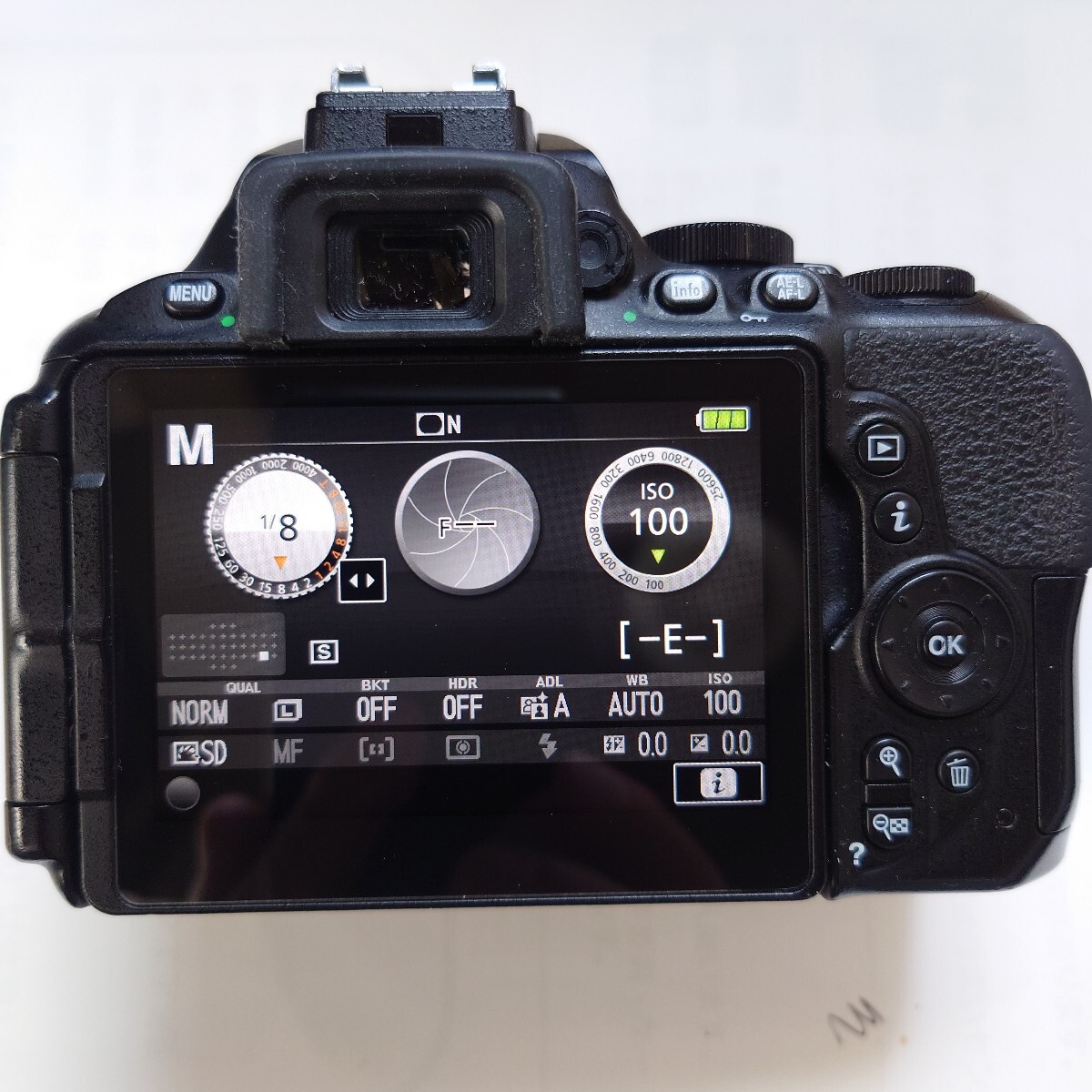  Nikon D5600 цифровой 1 линза камера,AF-S18-55mm линзы есть 