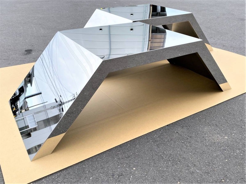 新品即納！ステンレス トラック リアフェンダー 4トン 中型増トン用 鏡面 補強あり バスフェンダー 汎用　2枚セット T0014S_画像6