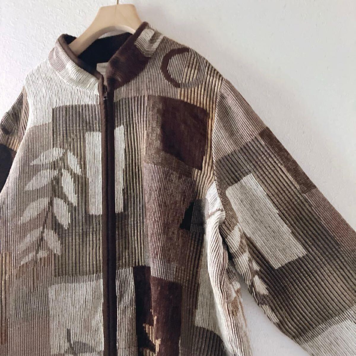 ヴィンテージ ゴブラン ジャケット XL相当 ジップアップ 幾何学 アート柄 ブラウン系 羽織り　ゆったり_画像4