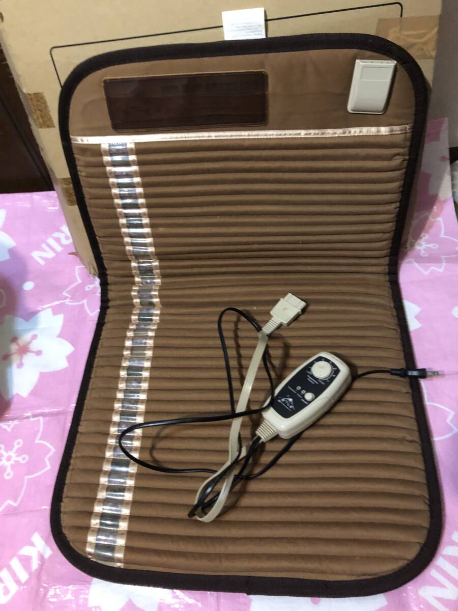 中古 リッチウェイ バイオマット 温熱マット 電気カーペット 暖房 宝石岩盤浴 rich way アメジスト 遠赤外線_画像1