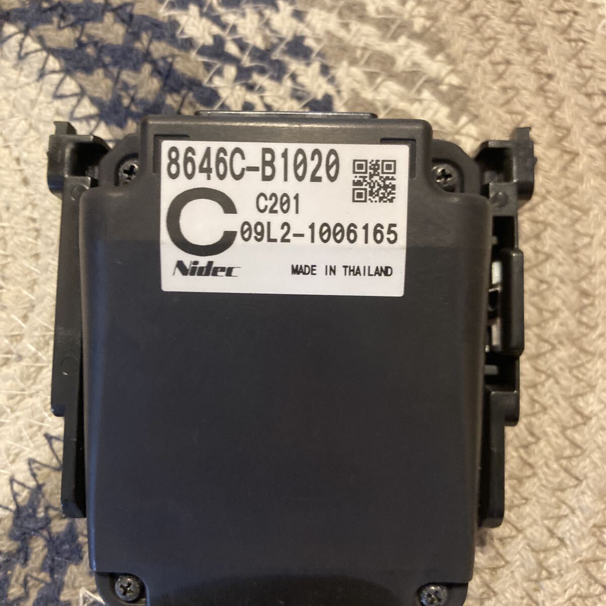 トヨタ 純正 M900A M900S ルーミー タンク トール フロントカメラ 8646C-B1020 _画像5