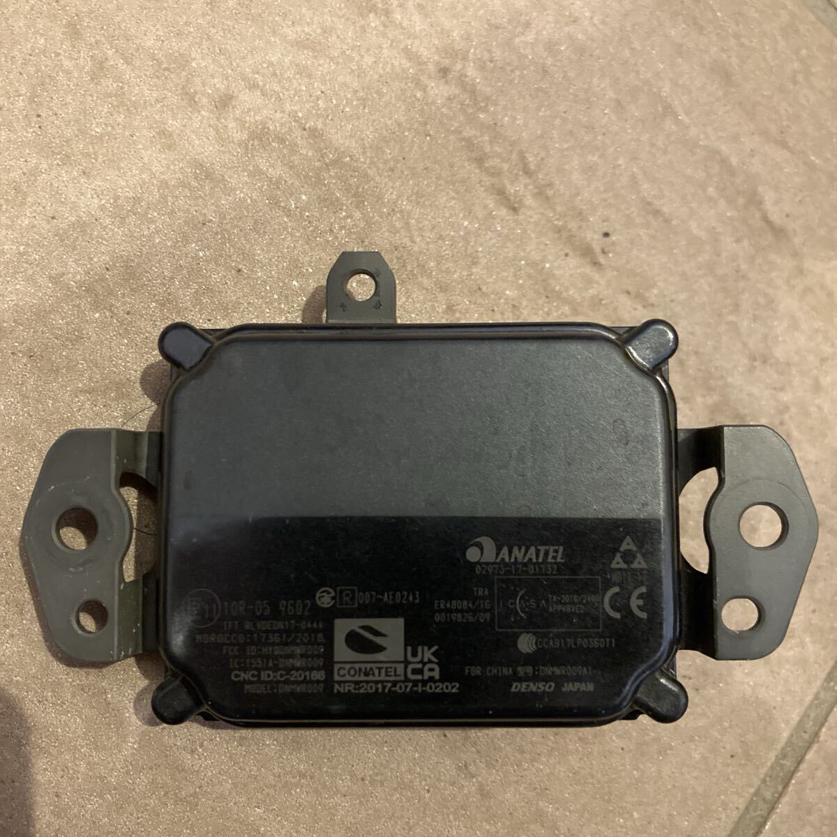 トヨタ アルファード カローラ プリウス クラウン 等 ミリ波レーダー センサー 88210-33120_画像1