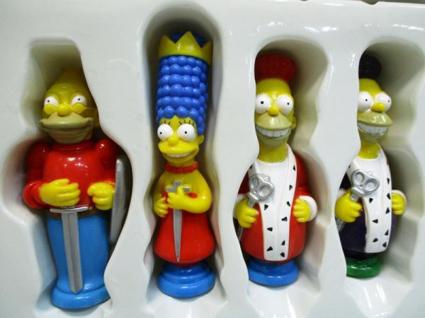 NG130 Simpson z3-D шахматы комплект деталь закончившийся товар с прилагаемой инструкцией / THE SIMPSONS 3-D CHESS American Comics шахматы настольная игра подлинная вещь 