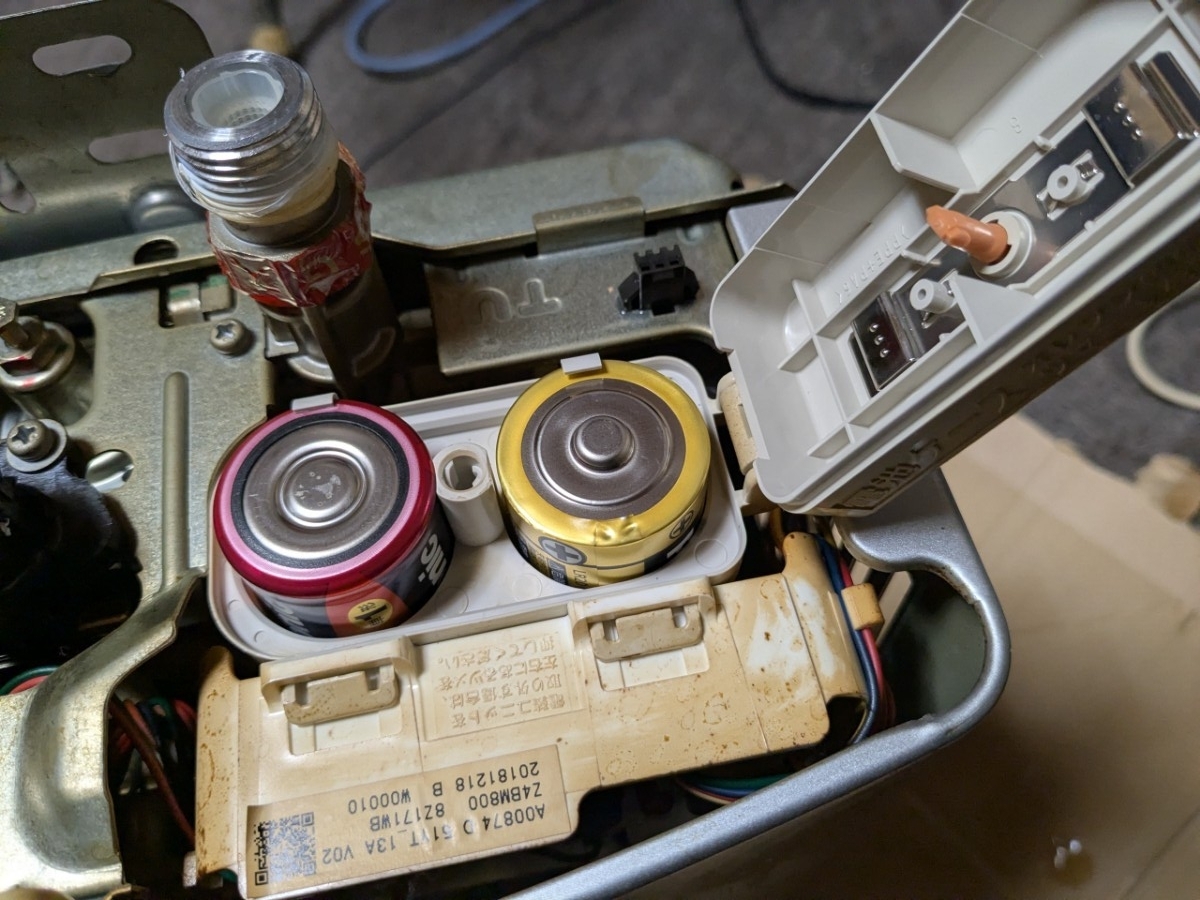 リンナイ ガス瞬間湯沸器 RUS-V560 都市ガス用　タバコ汚れあり_画像8