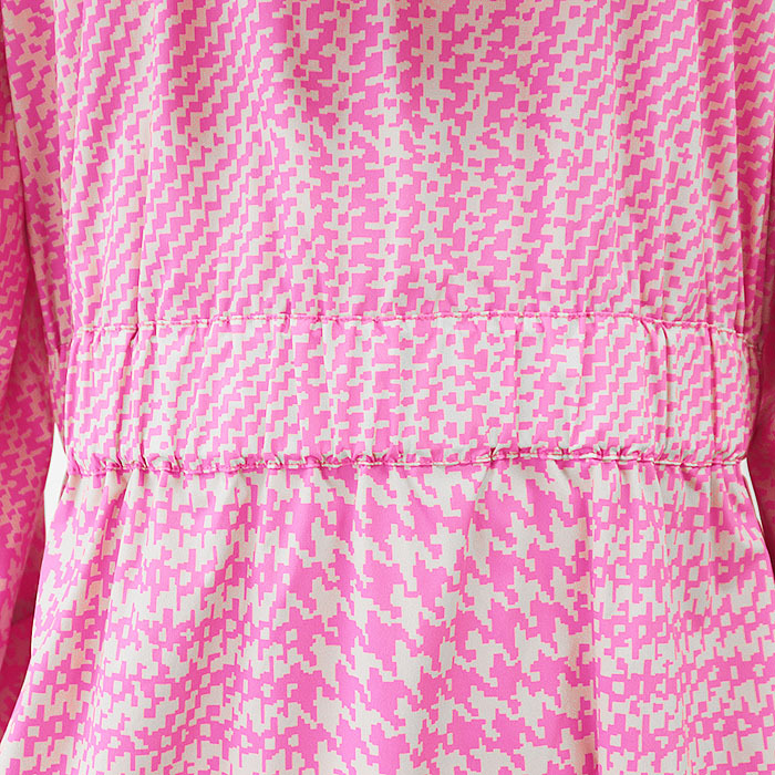 【新品同様】FENDI フェンディ コート ストレッチナイロン デジタルカモ ハウンドトゥース レインウェア 撥水性 レディース 40 ピンク_画像7