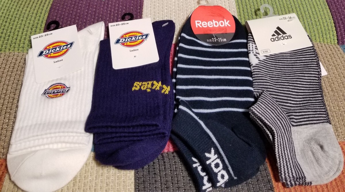 adidas　アディダス　Dickies　ディッキーズ　Reebok リーボック　23-25cm　ソックス　靴下　４足セット　新品未使用品_画像1