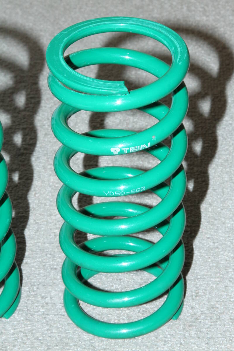TEIN (テイン) 直巻スプリング ID70 自由長 225mm バネレート5K 中古 超音波洗浄済_画像3