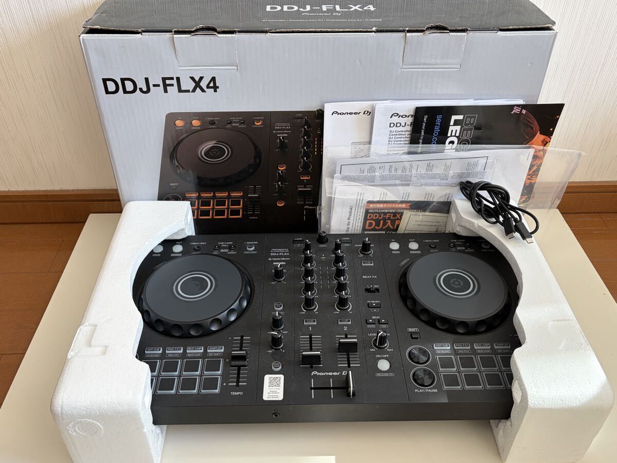 Pioneer DDJ-FLX4 DJコントローラー USBバスパワー / rekordbox・Serato対応 / 美品 DJコントローラー_画像1