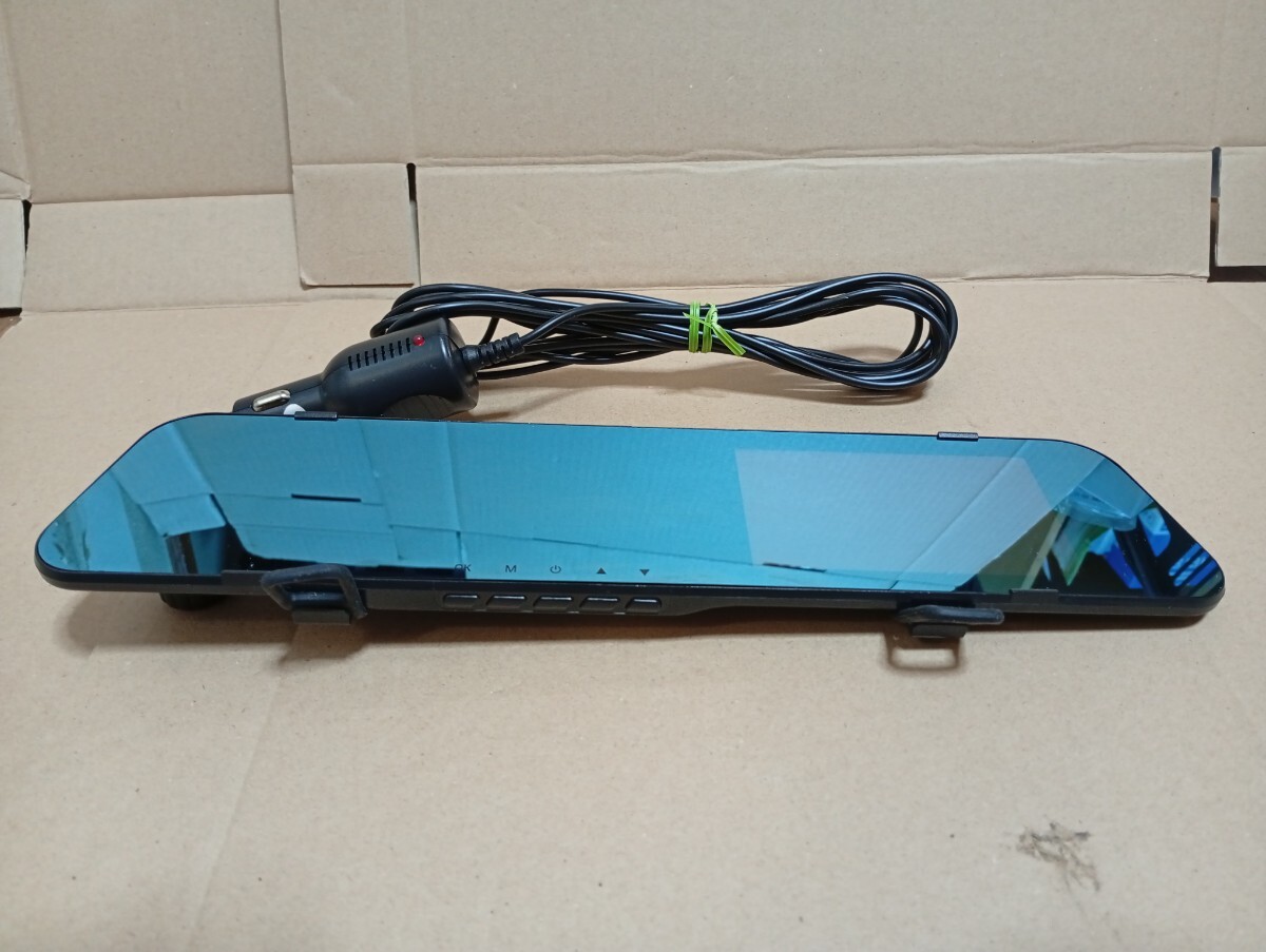 TITAN　DVR-R801　ルームミラー型　ドライブレコーダー　前カメラのみ　シガー電源タイプ　ドラレコ　中古品_画像1