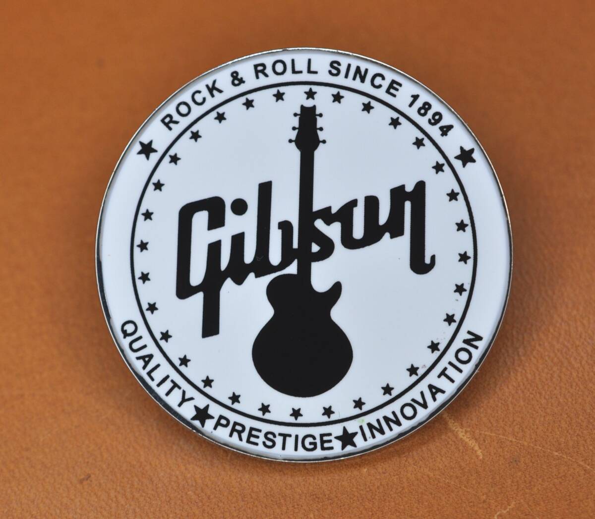 ★ Gibson ギター ロゴ バッジ ブローチ ★_画像1