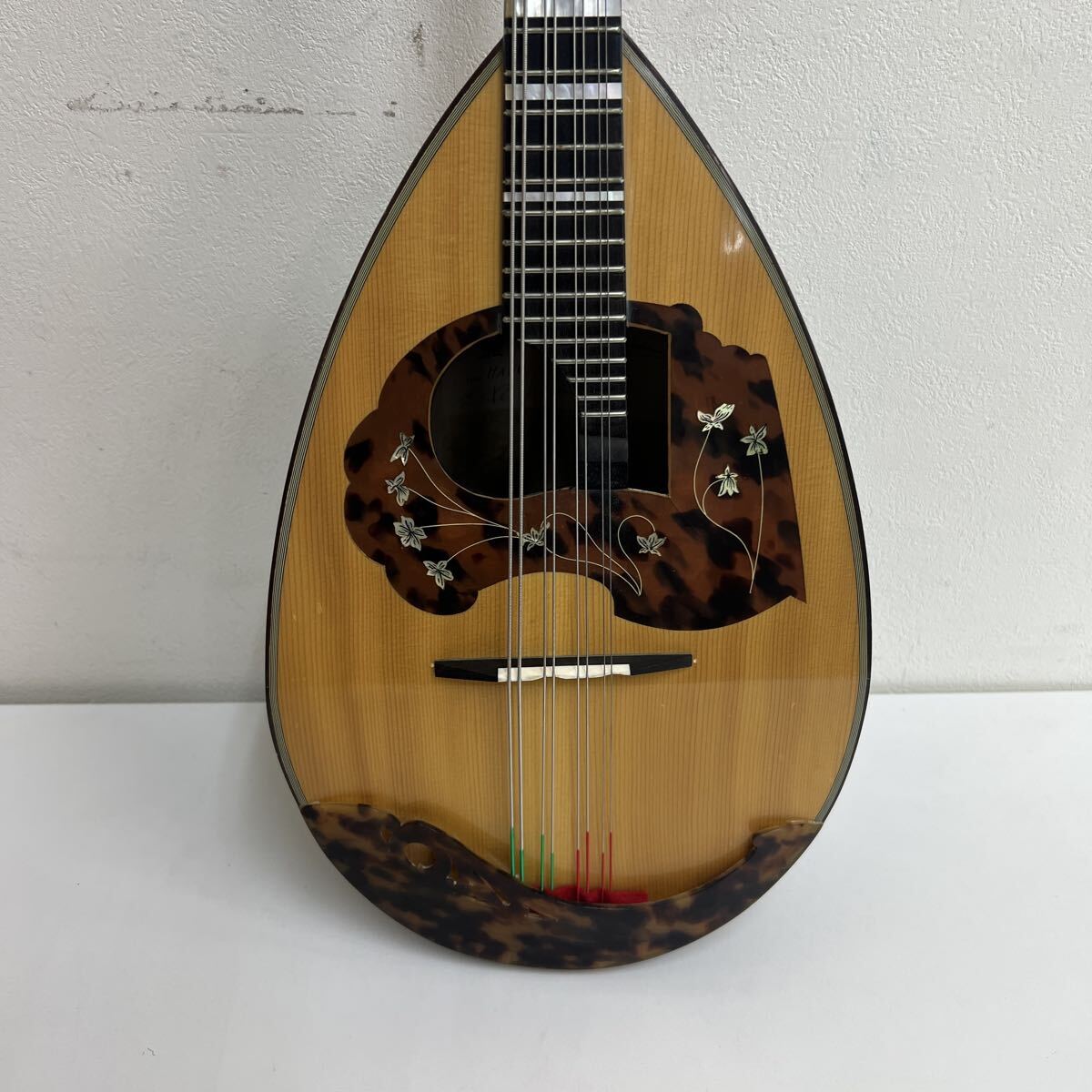 [1121-01] цвет che No.13 мандолина струнные инструменты с футляром текущее состояние товар включение в покупку не возможно 