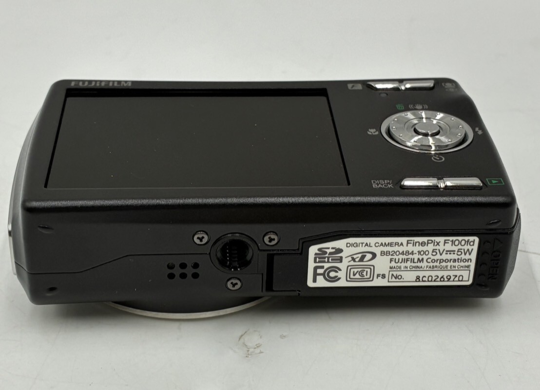 1円スタート 美品 FUJIFILM FinePix F100fd 富士フィルム デジカメ 箱付き 可動品AY1117ね _画像7