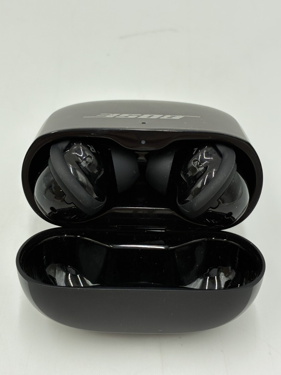 1円スタート 美品 Bose QuietComfort Ultra Earbuds 第2世代 ブラック ケース ケーブル付き 箱付き AY1101-8_画像3
