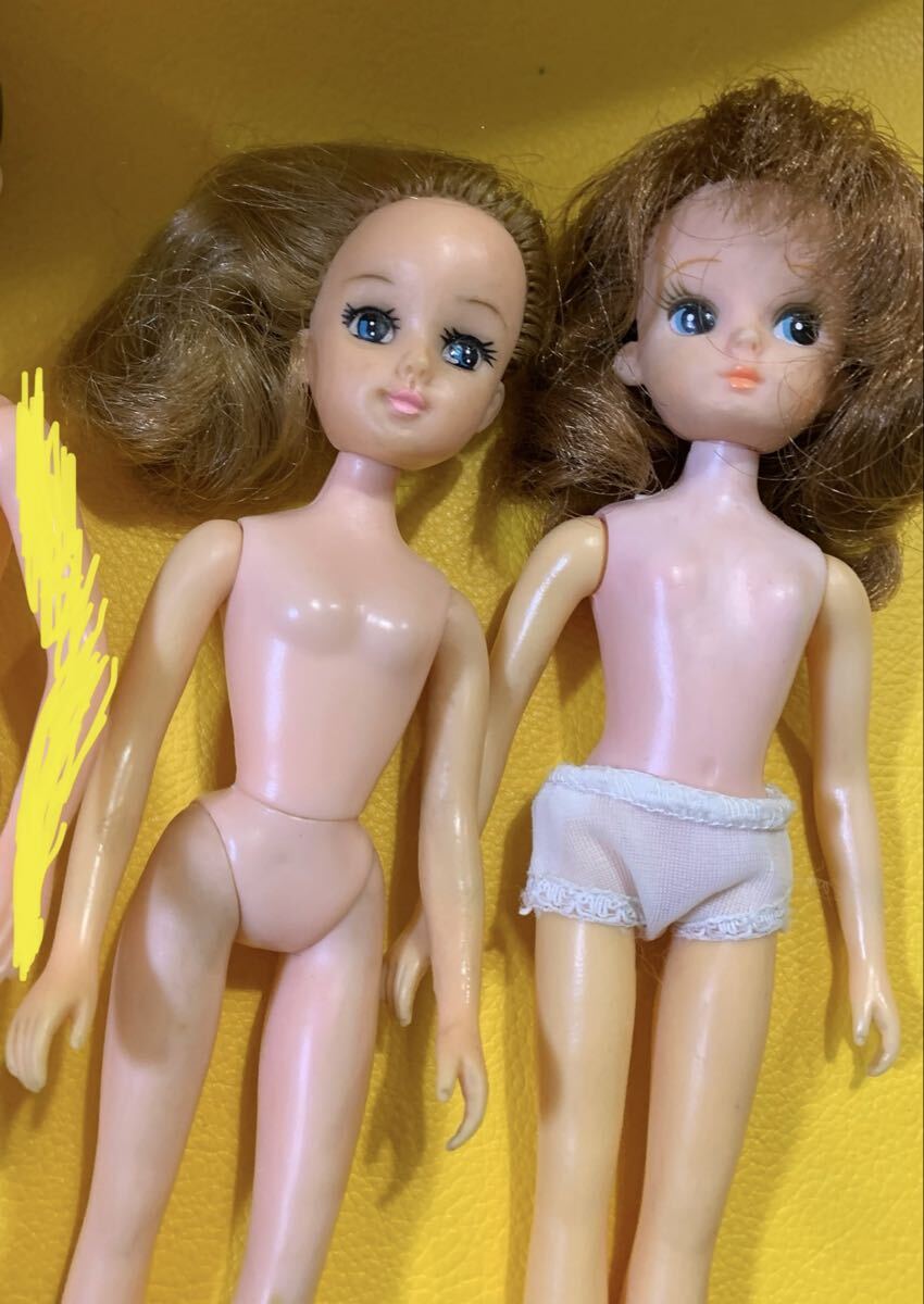 当時物　初代リカちゃんおへそあり・ドットあり&7本まつげ美人いづみちゃん　グループサウンズ衣装つき2体の出品　検索初代リカちゃん_画像4