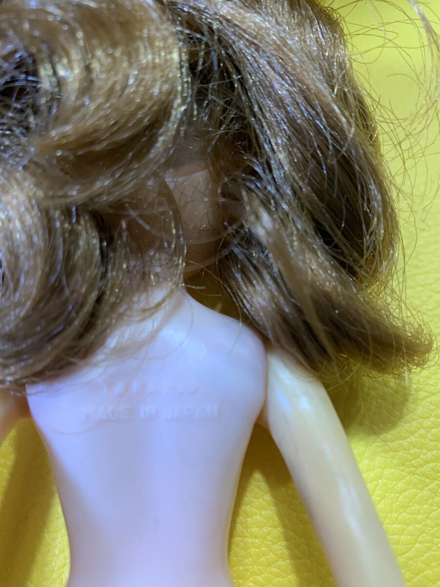 当時物　初代リカちゃんおへそあり・ドットあり&7本まつげ美人いづみちゃん　グループサウンズ衣装つき2体の出品　検索初代リカちゃん_画像5