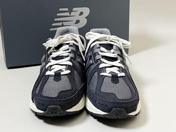 ★【 新品 日本未発売 ベトナム製 デザイン◎】NEW BALANCE M1906FE ニューバランス M1906 スウェード スニーカー US10.5 28.5cm Dワイズ_画像4
