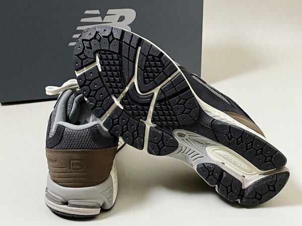 ★【 新品 日本未発売 ベトナム製 デザイン◎】NEW BALANCE M1906FE ニューバランス M1906 スウェード スニーカー US10.5 28.5cm Dワイズ_画像7