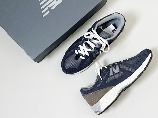 ★【 新品 日本未発売 ベトナム製 デザイン◎】NEW BALANCE M1906FE ニューバランス M1906 スウェード スニーカー US10.5 28.5cm Dワイズ_画像9