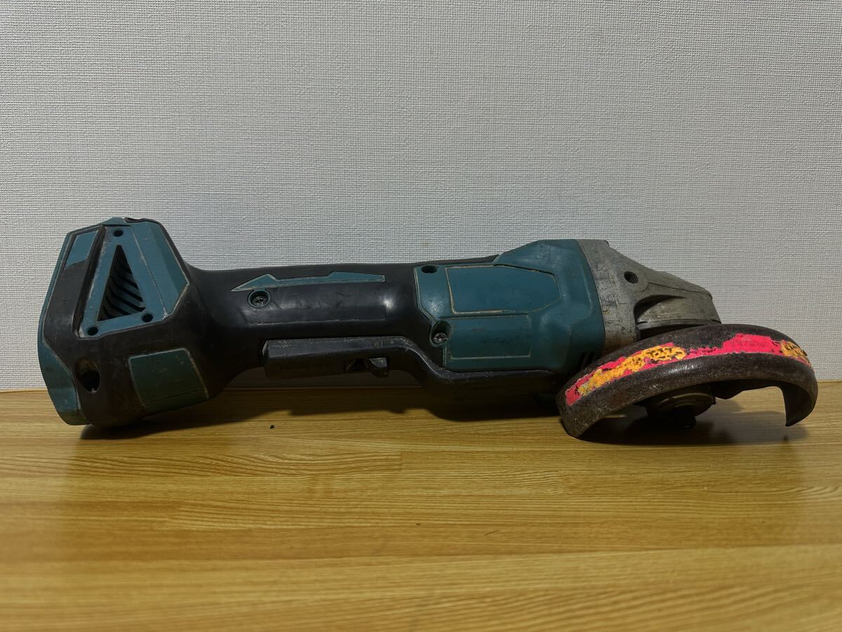 マキタ GA408D 100mmディスクグラインダ　18V 本体のみ_画像2