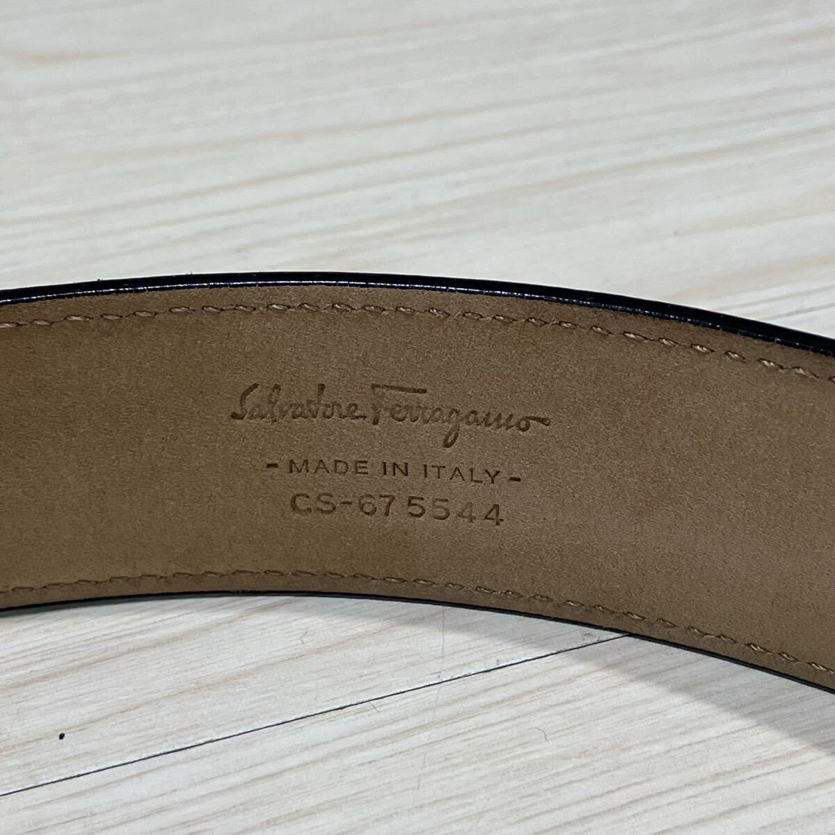 7 EN Salvatore Ferragamo Salvatore Ferragamo ремень gun chi-ni замша пряжка мужской CS-675544 оттенок черного 