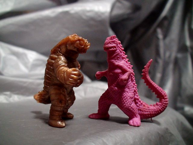 ウルトラマン ② おまけ 食玩 怪獣 消しゴム 人形 キーラ+ベムラー セット「検 ウルトラ作戦第一号 宇宙船救助命令 円谷 特撮 ポピー 丸越_画像1