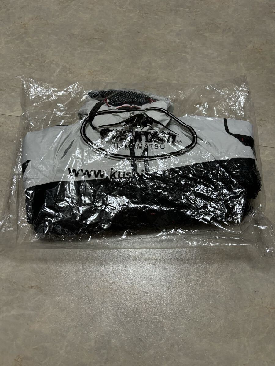 クシタニウィンターアメニタジャケットXLサイズ美品＋クシタニ木製ハンガー付き_画像9