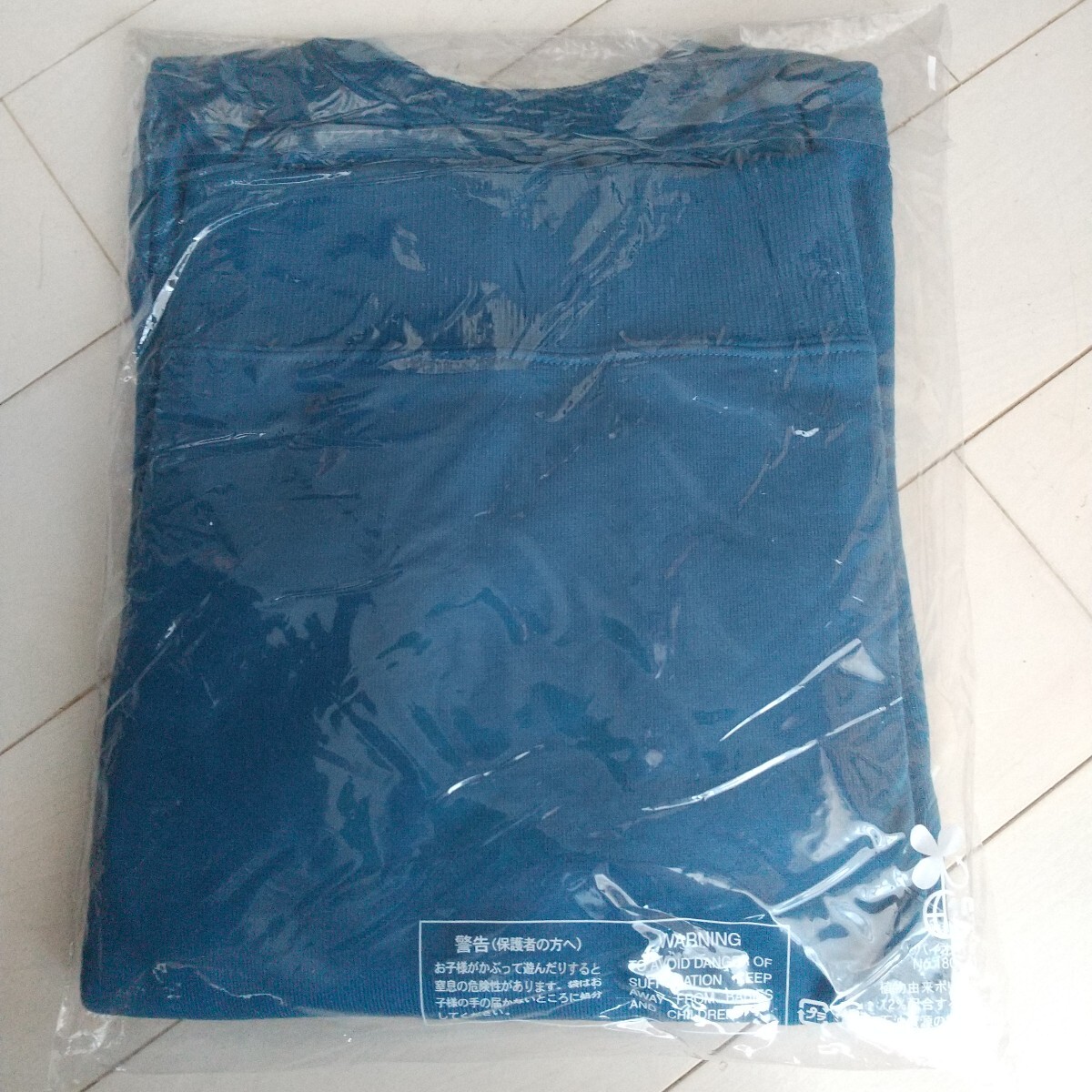 150 新品タグ付き未使用未開封 ミキハウスダブルB トレーナー 青系 ダブルビー_画像2