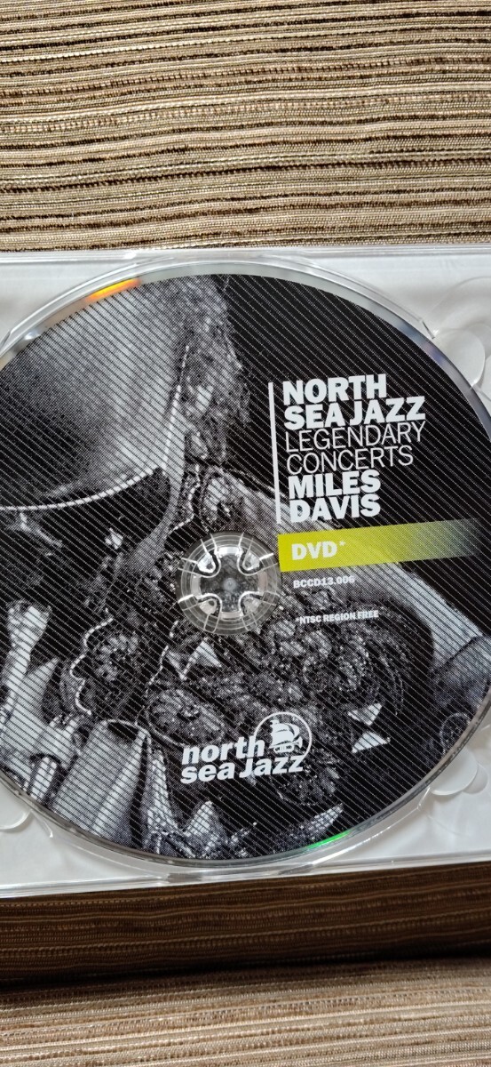 マイルス・デイビス　CD+DVD　　　　　　　　LEGENDARY CONCERTS 1985年_画像5