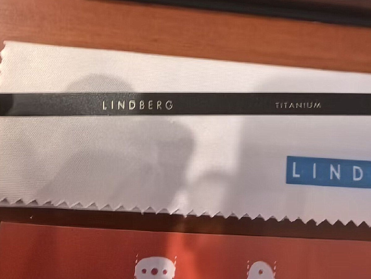 最高峰メガネ※定価7万※デンマーク製*LINDBERG・リンドバーグ 9704 TITANIUM※医療用チタン使用・セレブ愛用・メガネフレーム_画像6
