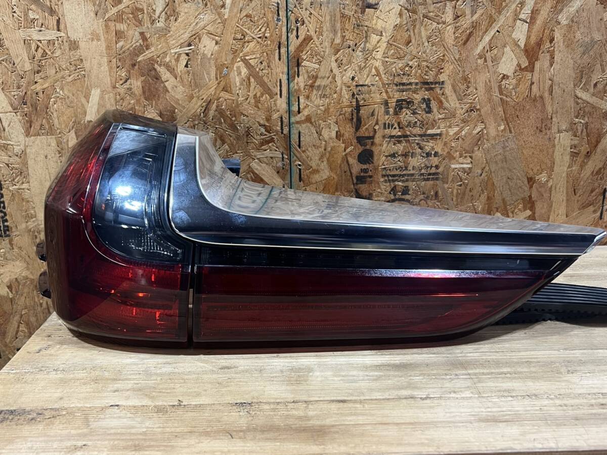 **[ Hokkaido ]LX570 оригинальный tail затемненный **