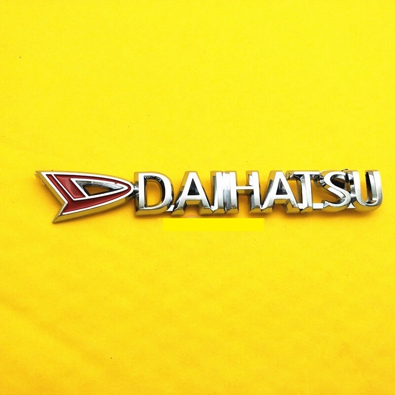 【ゆうパケット送料込】ダイハツ(大阪発動機) 3Dエンブレム (縦2cm×横15.25cm) _画像2