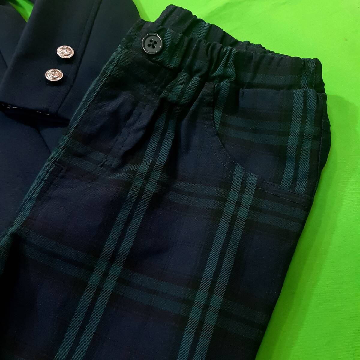 t1★送料無料★キャサリンコテージ 8195円★3点セット ブレザージャケット ベスト チェック柄ロングパンツ フォーマル スーツ 120サイズ 紺_画像5