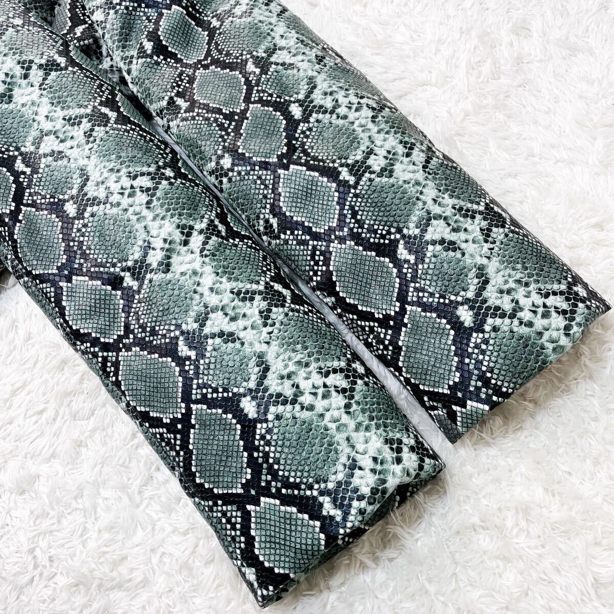 極美品/パイソン柄 ガルニエ ダウンジャケット ダウンコート ブルゾン フェイクレザー ファー フード 中綿 M〜L相当 グリーン 緑 GARNIER_画像9