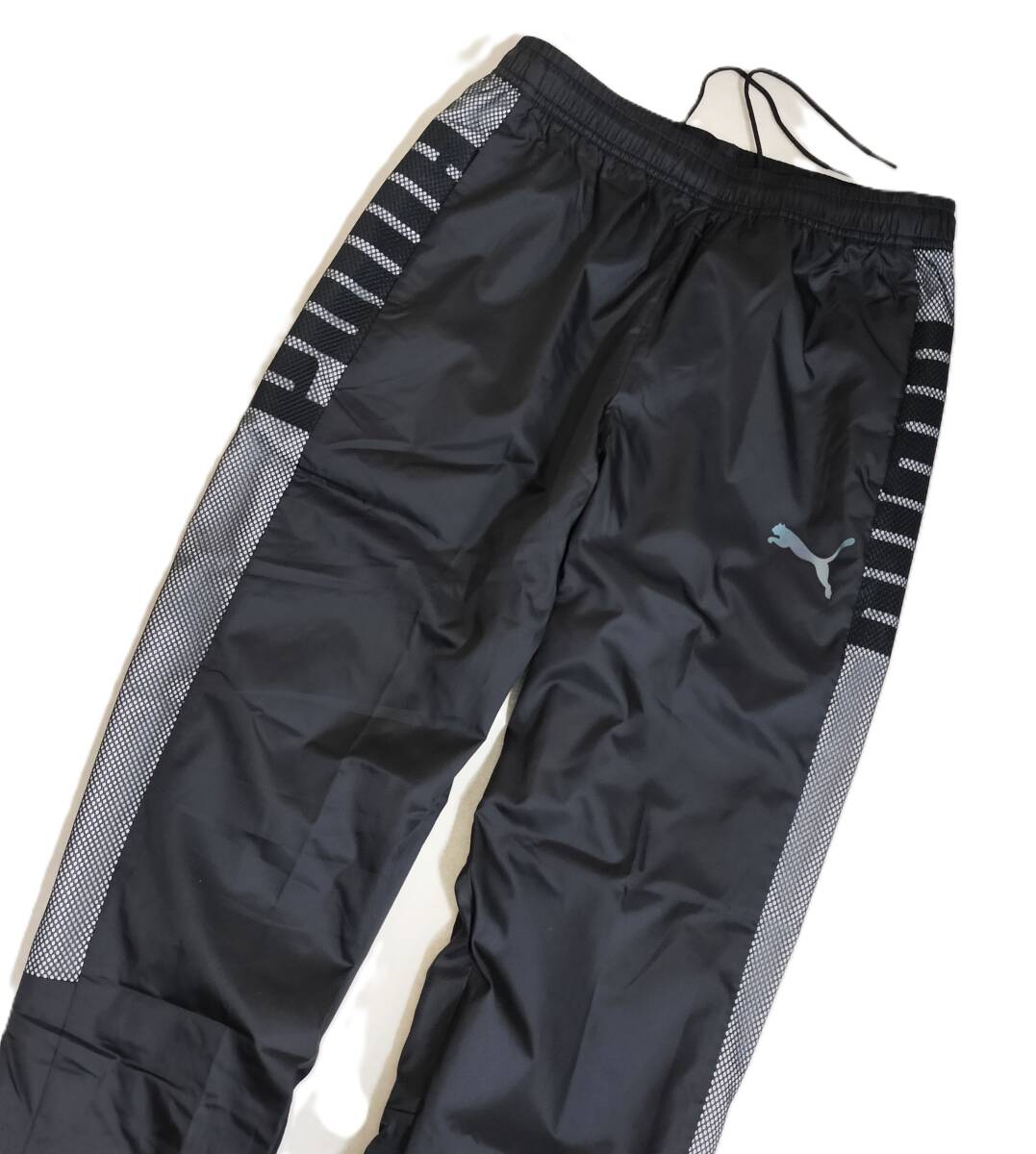 （プーマ54）定価7,700円　プーマ　裏メッシュ　ウィンドパンツ　ウィンドブレーカー　657740　 黒　メンズS_画像3