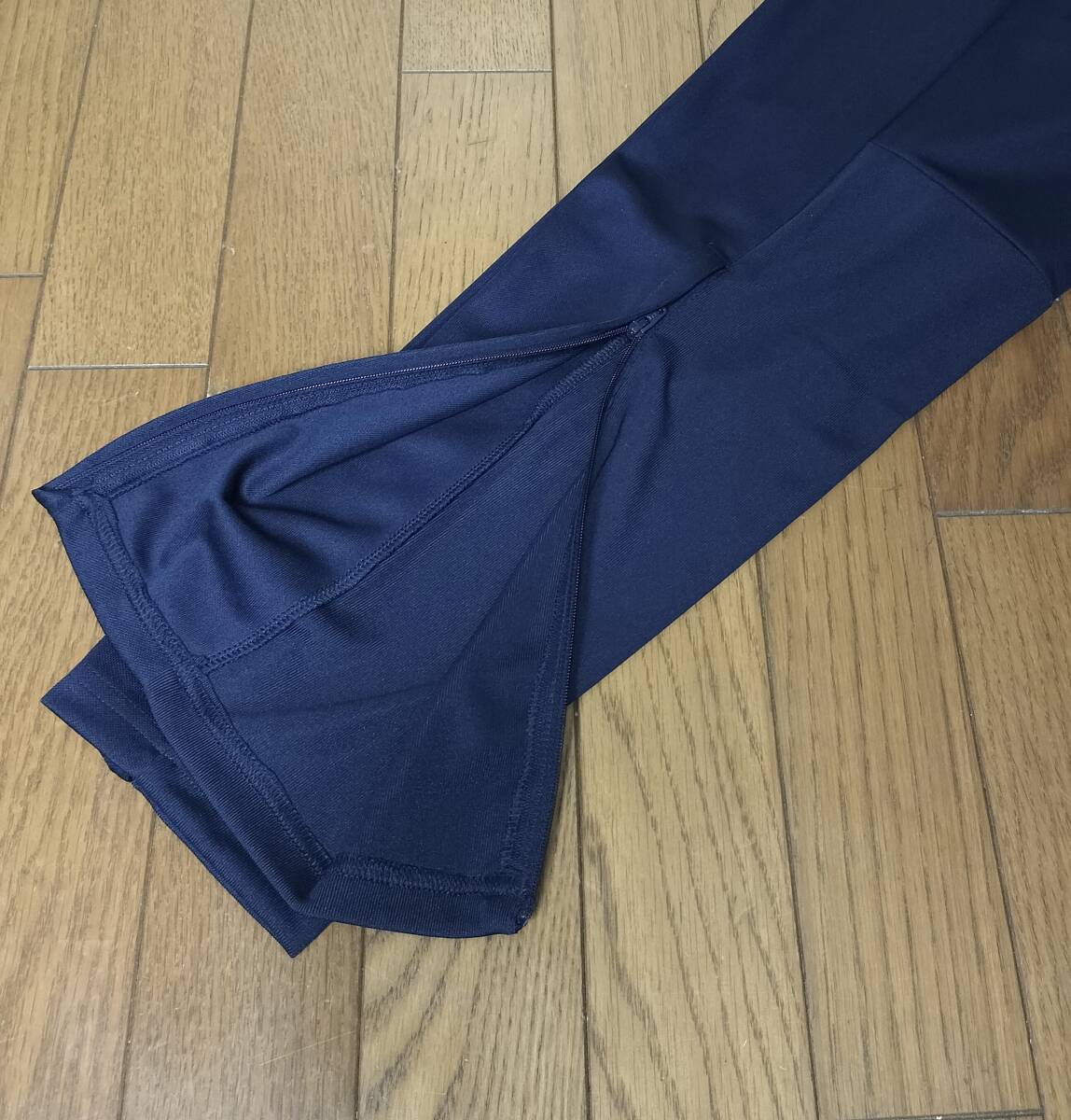 （33）アディダス　AEROREADY　ジャージパンツ　紺　ネイビー　メンズM　レギュラーフィット　_画像4