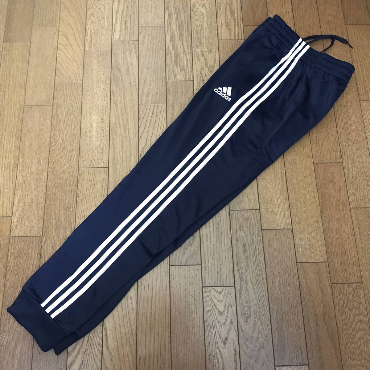 【上下セット】新品　アディダス　裏起毛　ジャケット＋パンツ　GK9658　紺　メンズXL　Oサイズ_画像6