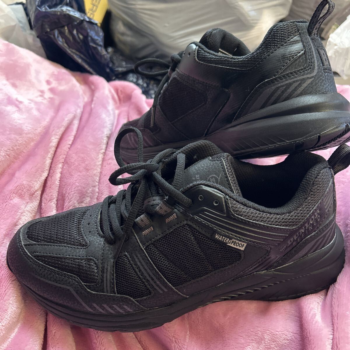 新品同様！ダンロップ　リファインド＞軽量　ウォータープルーフ　ウォーキングシューズ26.0㎝EEEE 定価6600円　送料全国600円_画像1