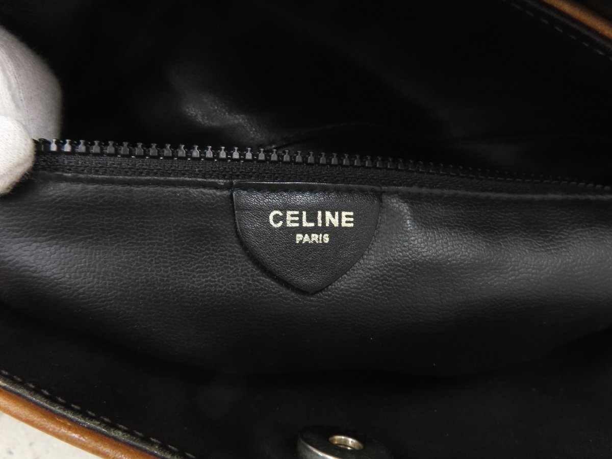 ◆美品◆CELINE セリーヌ◆トリオンフ◆カーフ レザー 本革◆ショルダー バッグ◆ブラック ブラウン ゴールド金具◆ロゴ型押し◆A14404_画像10
