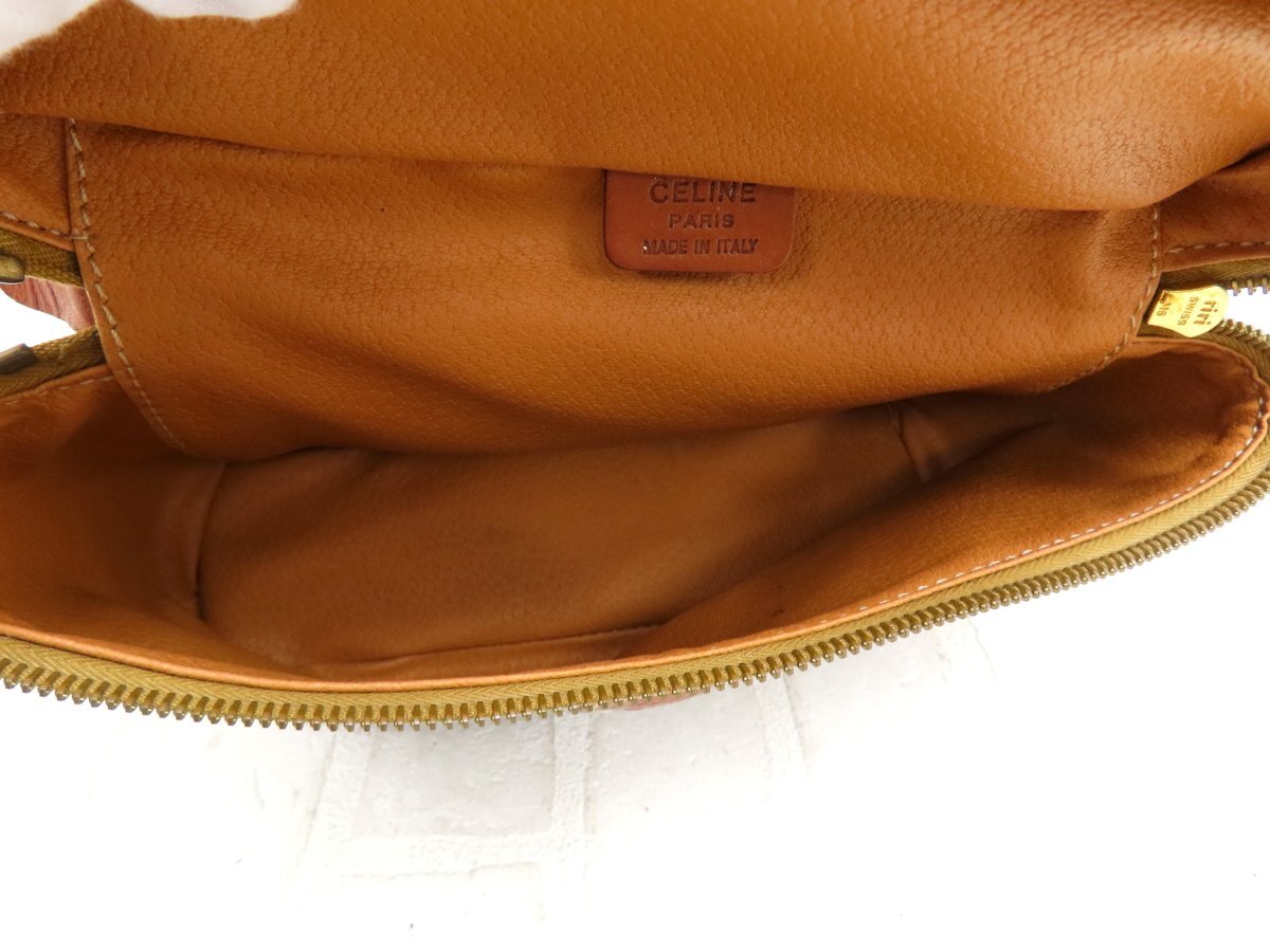 ◆美品◆CELINE セリーヌ◆マカダム◆PVC カーフ レザー 本革◆ハンド バッグ ポーチ◆ブラウン ゴールド金具◆ロゴ型押し◆A14373_画像9