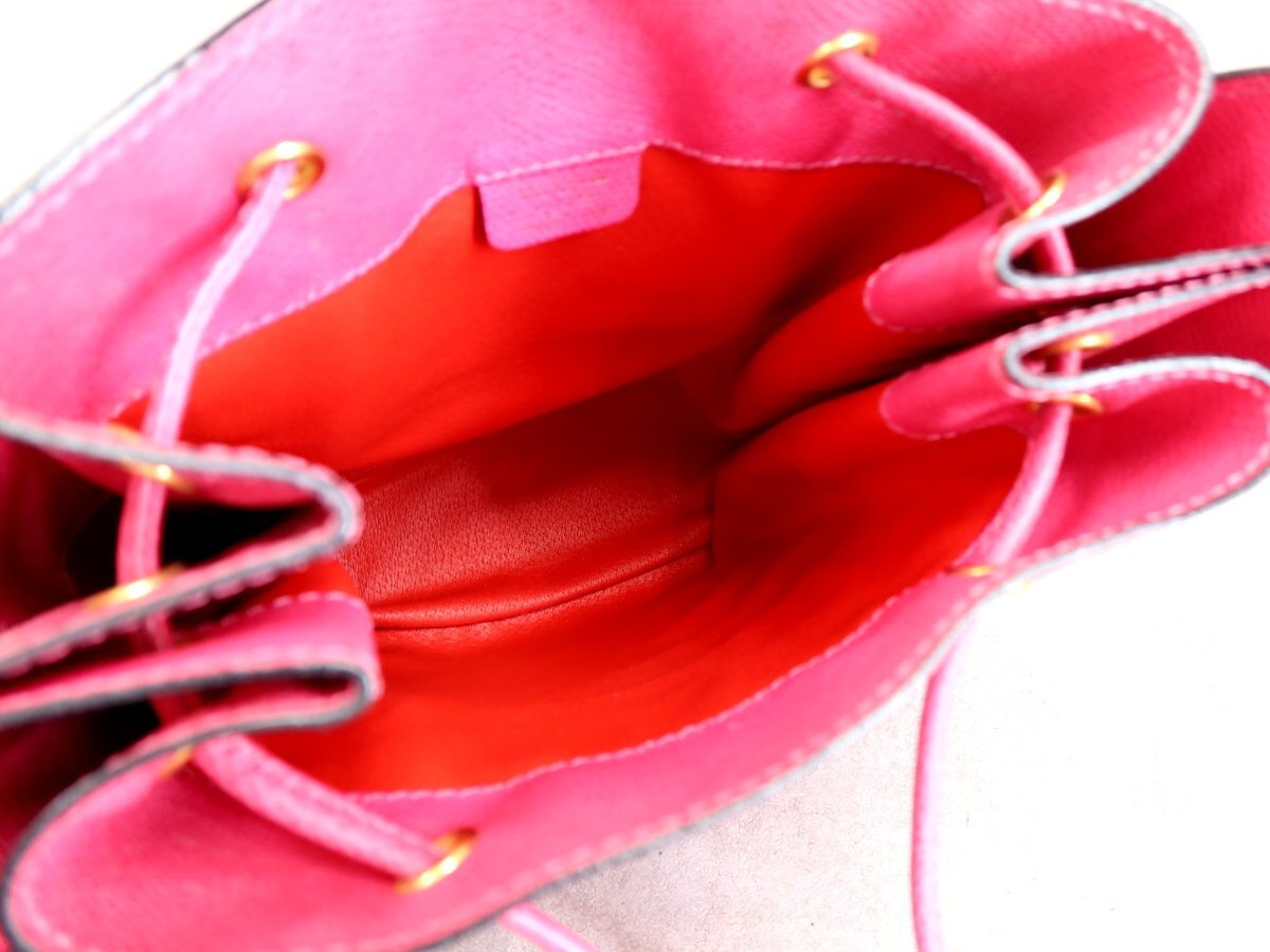 ●超美品●CELINE セリーヌ●ロゴ型押し●カーフ レザー 本革●巾着 ショルダー バッグ●ピンク●ゴールド金具●ヴィンテージ●Js62806_画像8