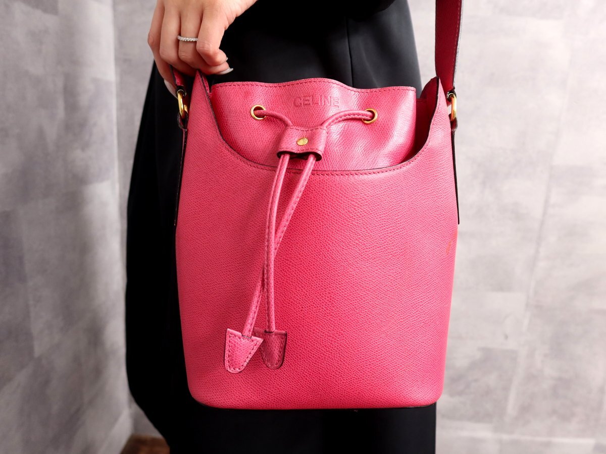 ●超美品●CELINE セリーヌ●ロゴ型押し●カーフ レザー 本革●巾着 ショルダー バッグ●ピンク●ゴールド金具●ヴィンテージ●Js62806_画像1