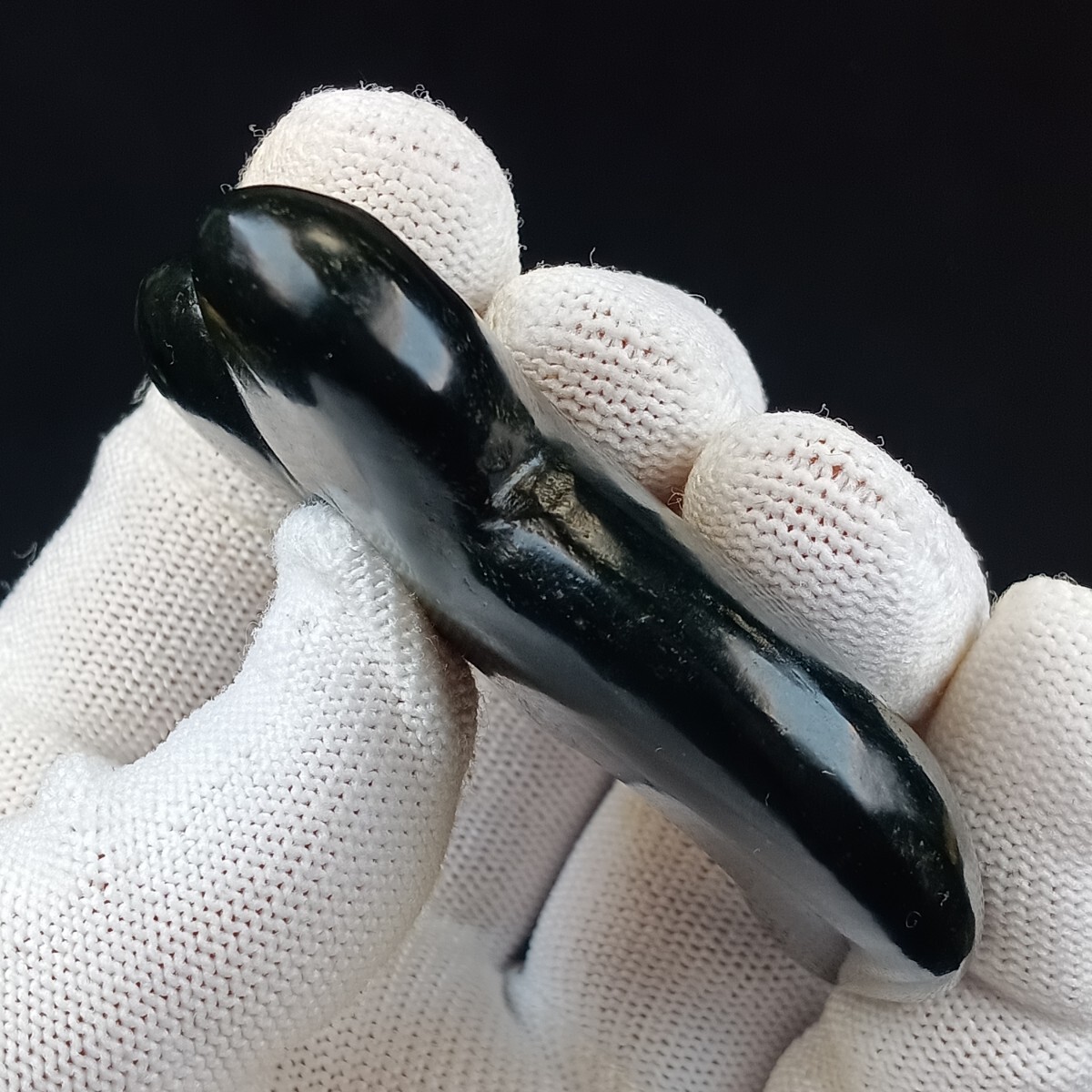 ★24時間以内発送★希少 縄文、弥生、古墳、須恵器、緑の濃い 透明感質感良い 墨翠 碧玉 子持勾玉 激安_画像7