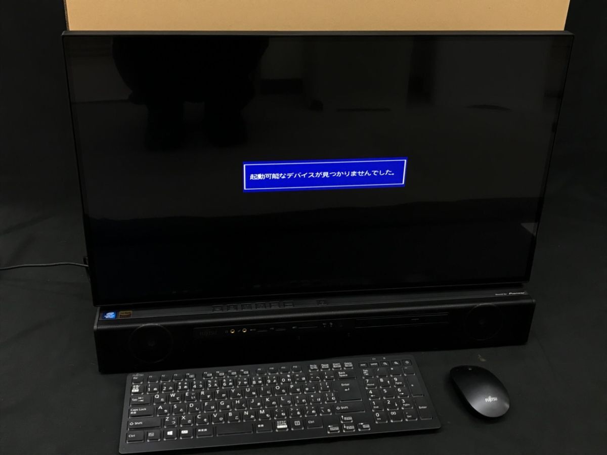 1104-114TYH3940 PC パソコン FUJITSU 富士通 FMVF90C3B FMV ESPRIMO デスクトップ キーボード マウス 説明書 箱有 通電◯_画像2