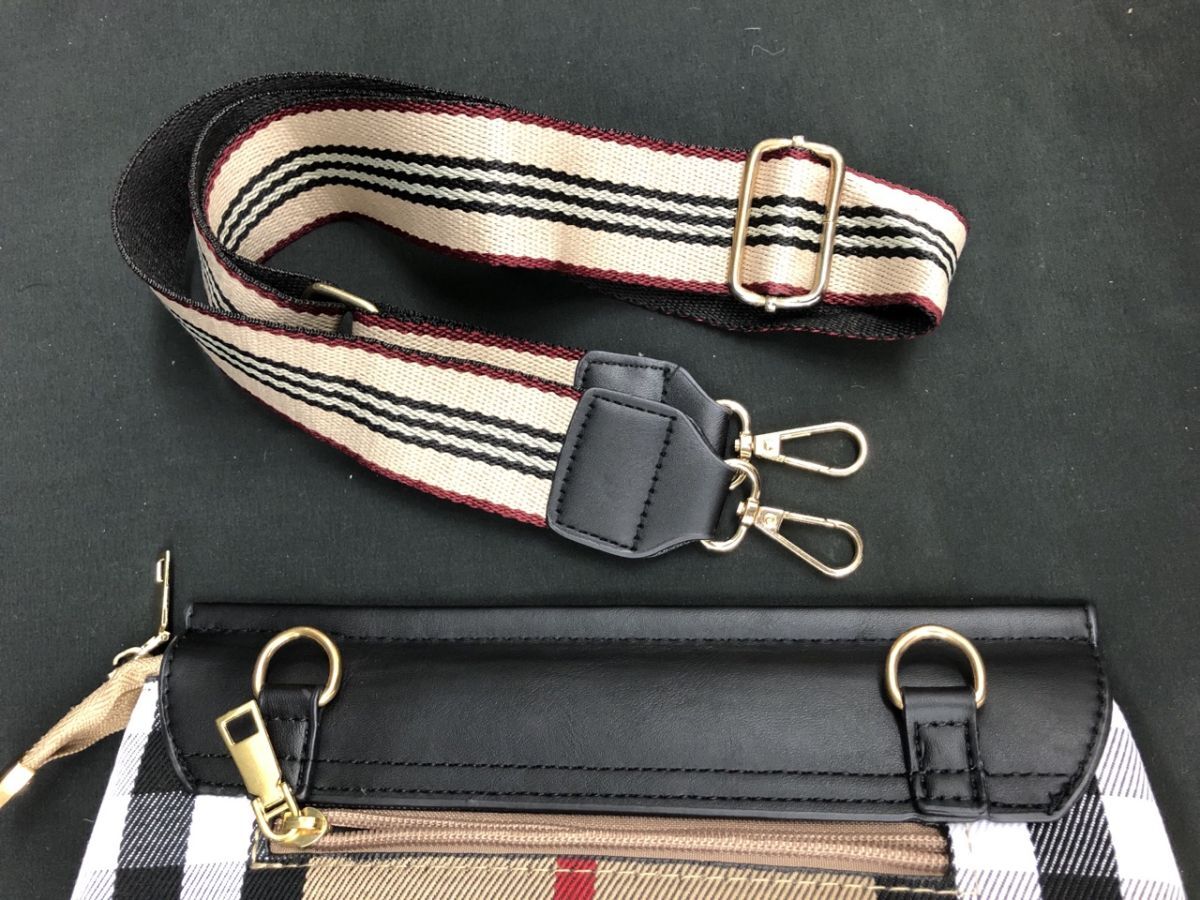 1104-206MKYD3991 ショルダーバッグ　バーバリー Burberry ブラック 底面約23cm×約8cm、高さ約16cm ノバチェック_画像8